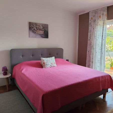 Apartment Suzi Valdebek Pula Ngoại thất bức ảnh