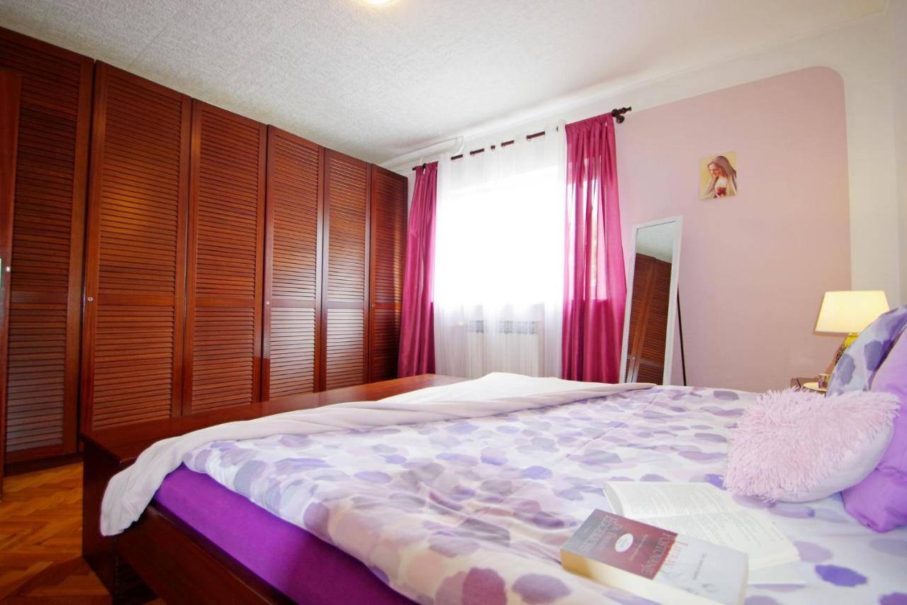 Apartment Suzi Valdebek Pula Ngoại thất bức ảnh