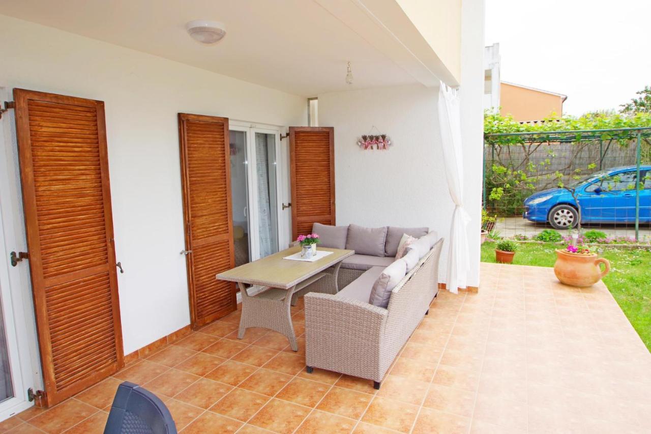 Apartment Suzi Valdebek Pula Ngoại thất bức ảnh