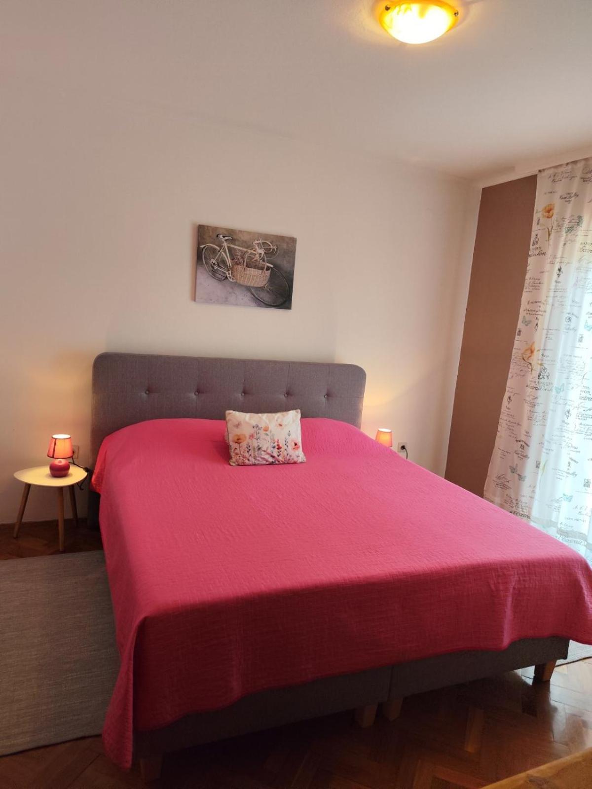 Apartment Suzi Valdebek Pula Ngoại thất bức ảnh